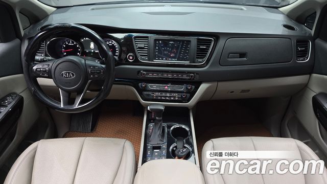 Kia Carnival Gasoline 9-Seater Noblesse Special 2019 — фото 7