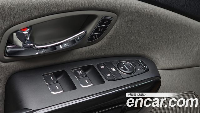 Kia Carnival Gasoline 9-Seater Noblesse Special 2019 — фото 30