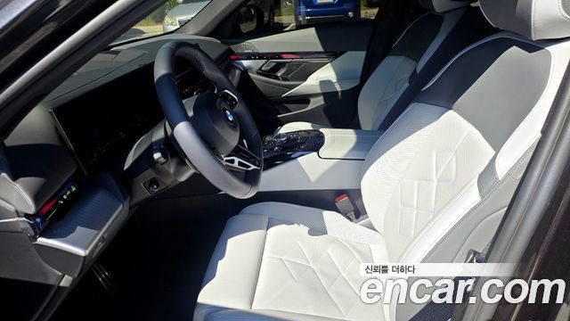 BMW 5 Series (G60) 530i xDrive M Sport 2026 — фото 10