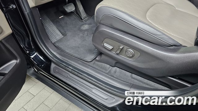 Kia Carnival (IV) HEV 9seater Nobless 2025 — фото 19