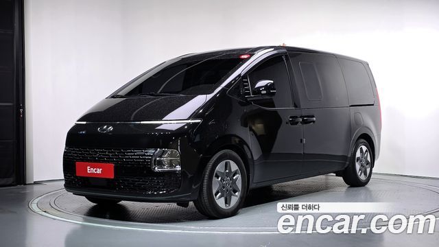 Hyundai Staria 4WD Tourer 11-Seater Modern 2023 — фото 1