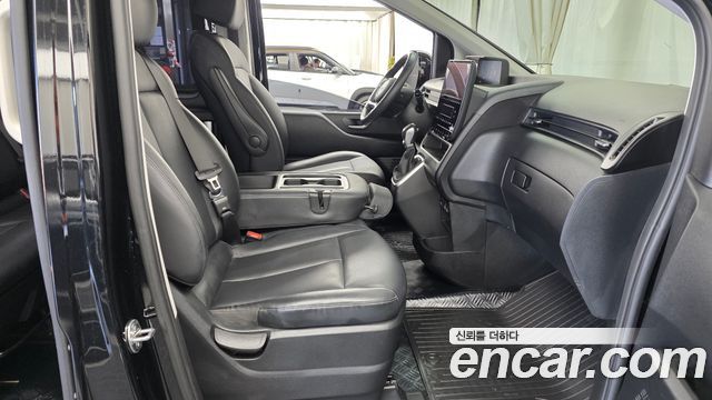 Hyundai Staria 4WD Tourer 11-Seater Modern 2023 — фото 26
