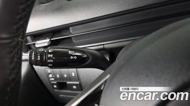 Hyundai Staria 4WD Tourer 11-Seater Modern 2023 — фото 27