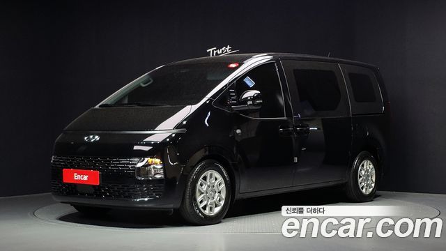 Hyundai Staria L3.5 Cargo 3-Seater Modern 2023 — фото 1