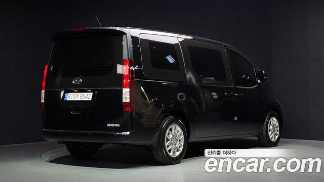 Hyundai Staria L3.5 Cargo 3-Seater Modern 2023 — фото 2