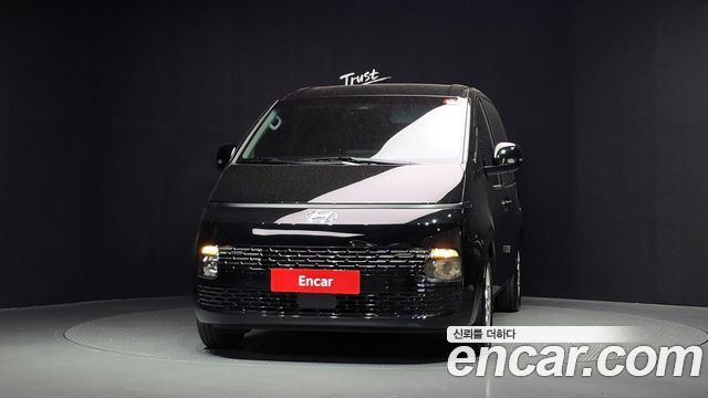 Hyundai Staria L3.5 Cargo 3-Seater Modern 2023 — фото 3