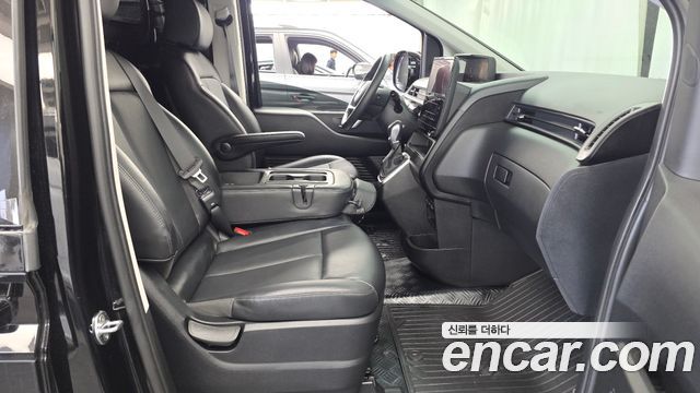 Hyundai Staria L3.5 Cargo 3-Seater Modern 2023 — фото 11