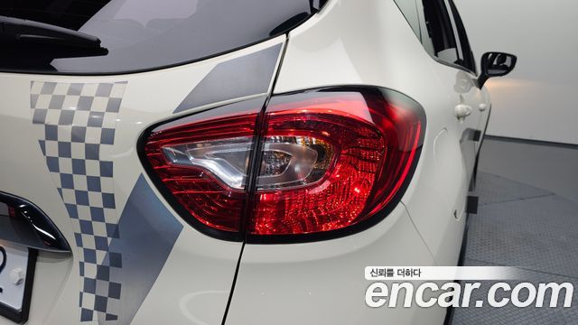 Renault Korea QM3 RE 2015 — фото 23