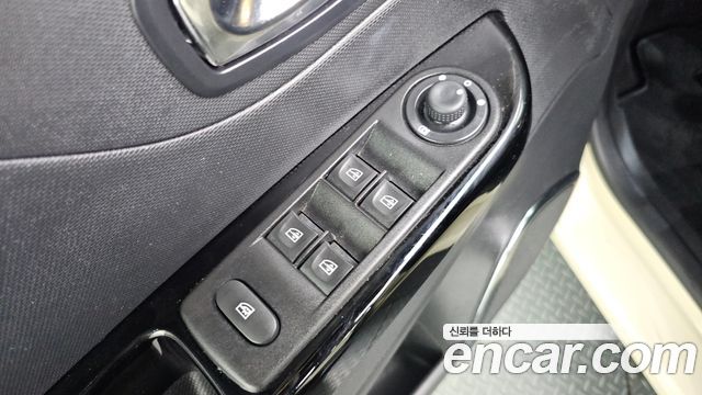 Renault Korea QM3 RE 2015 — фото 30