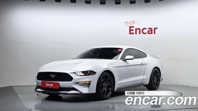 Ford Mustang Coupe