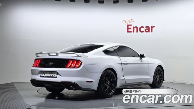 Ford Mustang Coupe 2018 — фото 2