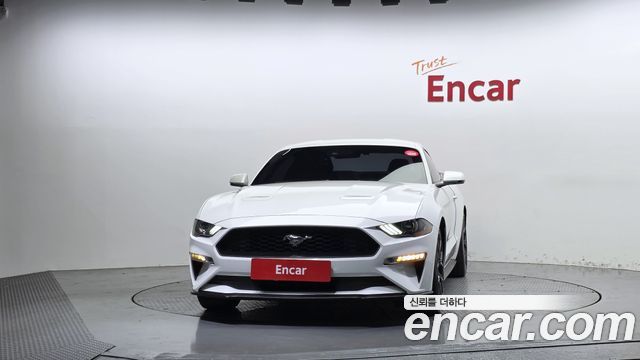 Ford Mustang Coupe 2018 — фото 3