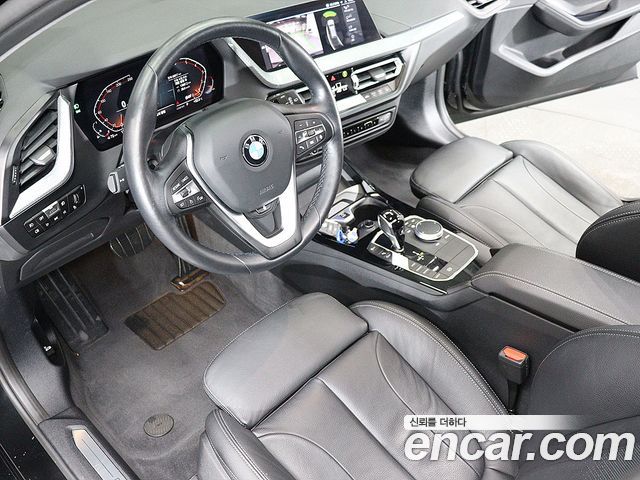 BMW 1 Series (F40) 120i Sports 2022 — фото 20
