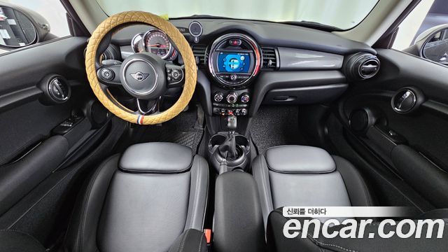 MINI Cooper Standard Third Generation 2019 — фото 7
