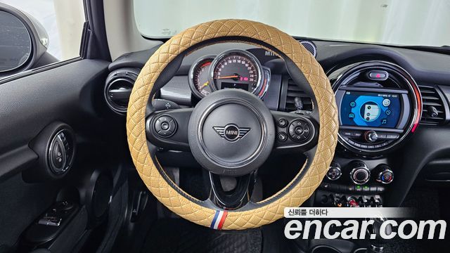 MINI Cooper Standard Third Generation 2019 — фото 13