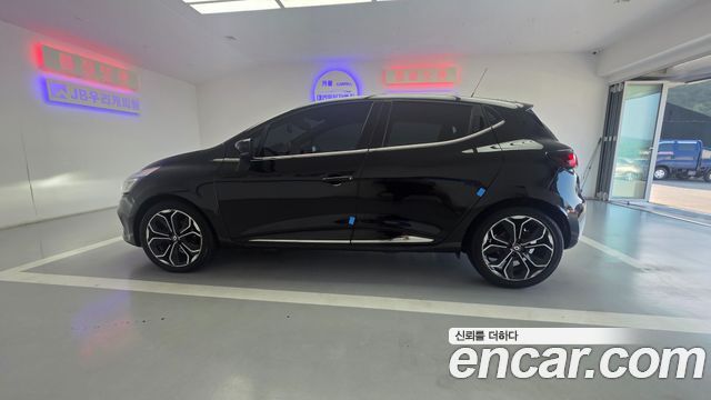 Renault Korea Clio Intens 2019 — фото 5