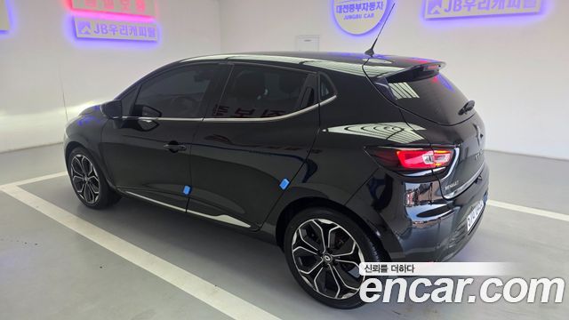 Renault Korea Clio Intens 2019 — фото 7