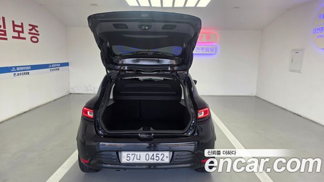 Renault Korea Clio Intens 2019 — фото 10