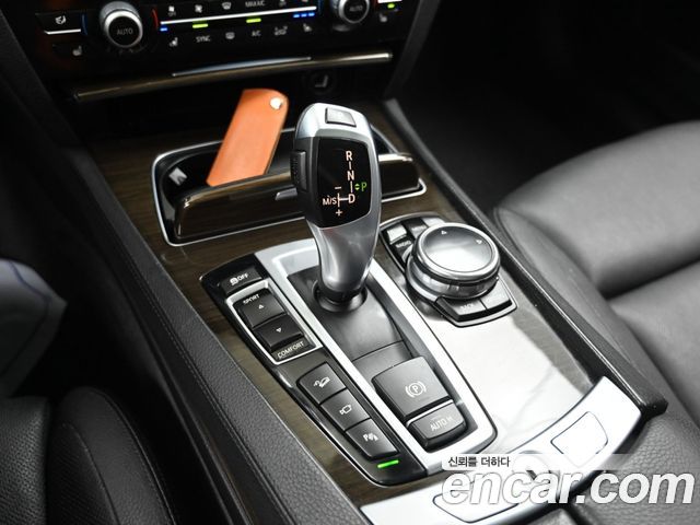 BMW 7 Series (F01) 730d xDrive 2014 — фото 9