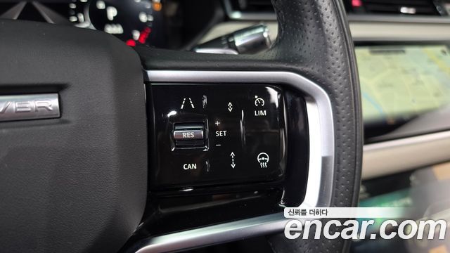Land Rover Range Rover Velar 3.0 P400 R-Dynamic SE 2021 — фото 16