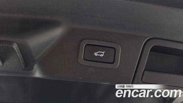 Land Rover Range Rover Velar 3.0 P400 R-Dynamic SE 2021 — фото 18