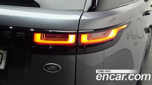 Land Rover Range Rover Velar 3.0 P400 R-Dynamic SE 2021 — фото 23