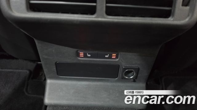 Land Rover Range Rover Velar 3.0 P400 R-Dynamic SE 2021 — фото 32