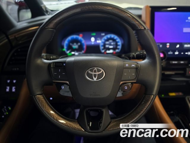 Toyota Alphard (IV) 2.5 HEV Executive AWD 2025 — фото 16