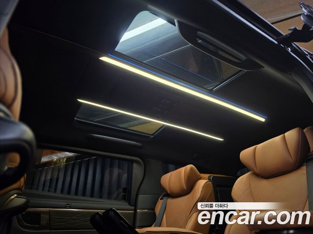 Toyota Alphard (IV) 2.5 HEV Executive AWD 2025 — фото 20