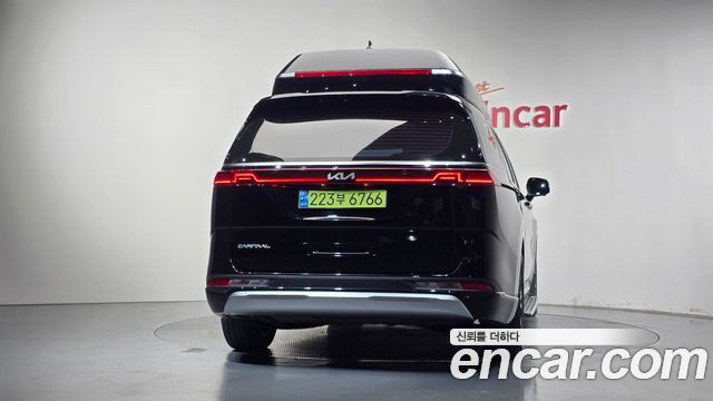 Kia Carnival (IV) Gasoline 4-Seater Hi-Limousine Signature 2023 — фото 4