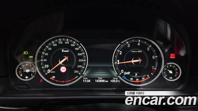 BMW 5 Series (F10) 528i xDrive M Aero Dynamic 2016 — фото 8