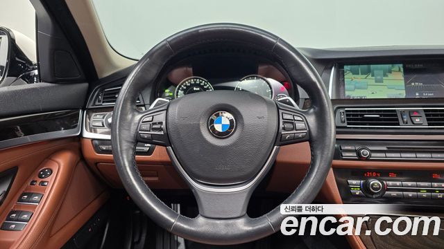 BMW 5 Series (F10) 528i xDrive M Aero Dynamic 2016 — фото 13