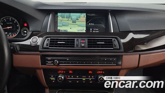 BMW 5 Series (F10) 528i xDrive M Aero Dynamic 2016 — фото 15