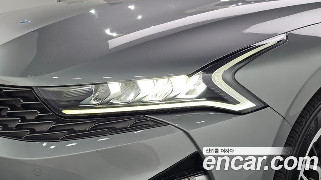Kia K5 (III) 2.0 Noblesse 2022 — фото 22