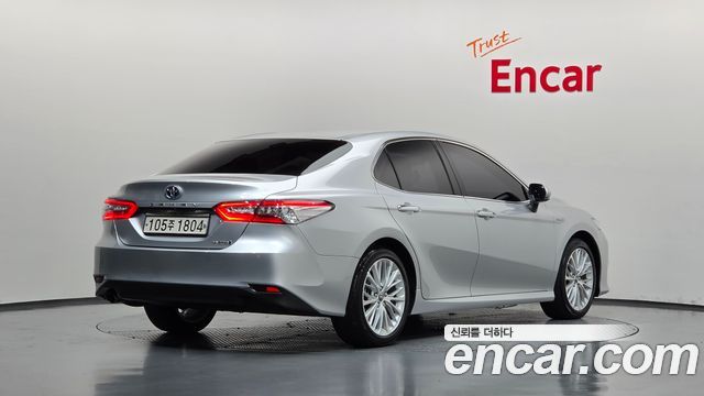 Toyota Camry (XV70) 2.5 XLE Hybrid 2018 — фото 2