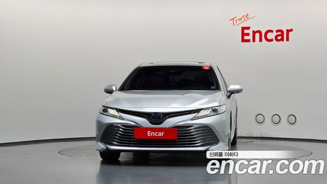 Toyota Camry (XV70) 2.5 XLE Hybrid 2018 — фото 3