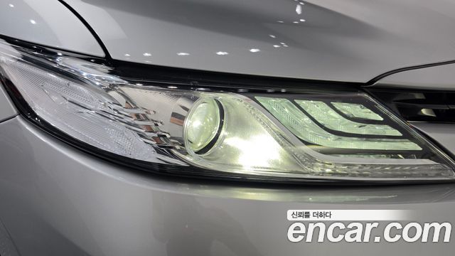 Toyota Camry (XV70) 2.5 XLE Hybrid 2018 — фото 22