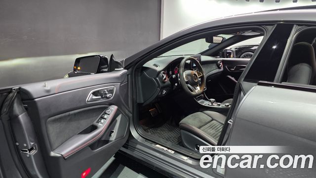 Mercedes-Benz CLA-Class (C117) CLA45 AMG 4MATIC 2018 — фото 10