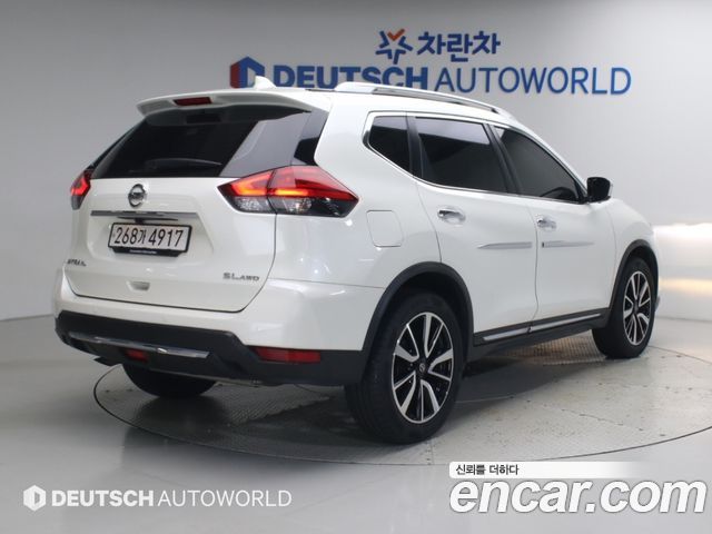 Nissan X-Trail 2.5 Tech 4WD 2018 — фото 2