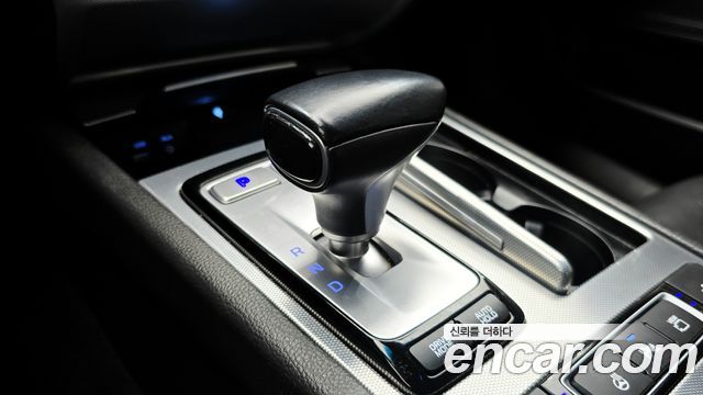 Genesis G80 3.3 GDI AWD Luxury 2018 — фото 9