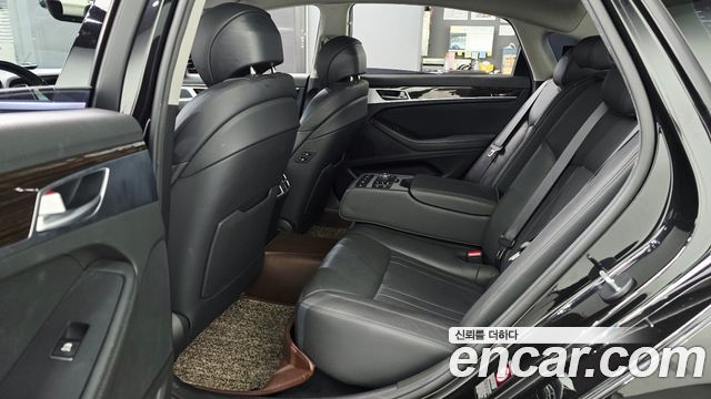 Genesis G80 3.3 GDI AWD Luxury 2018 — фото 11
