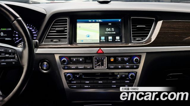 Genesis G80 3.3 GDI AWD Luxury 2018 — фото 13