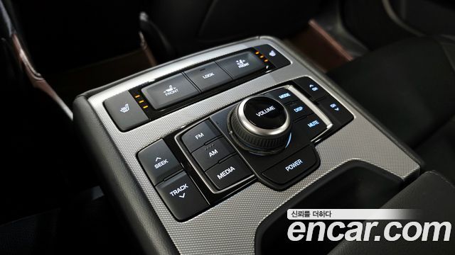 Genesis G80 3.3 GDI AWD Luxury 2018 — фото 31