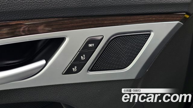 Genesis G80 3.3 GDI AWD Luxury 2018 — фото 34
