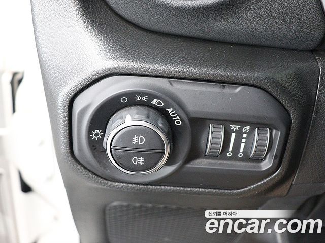 Jeep Wrangler (JL) 2.0 Overland Power Top 4Door 2022 — фото 6