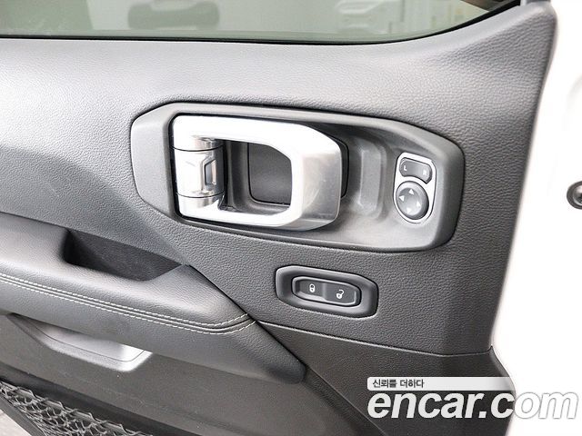 Jeep Wrangler (JL) 2.0 Overland Power Top 4Door 2022 — фото 7