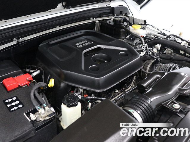 Jeep Wrangler (JL) 2.0 Overland Power Top 4Door 2022 — фото 17