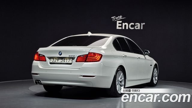 BMW 5 Series (F10) 528i 2015 — фото 2