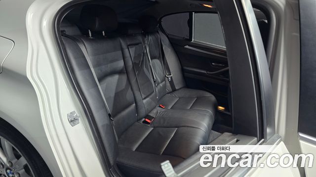 BMW 5 Series (F10) 528i 2015 — фото 12