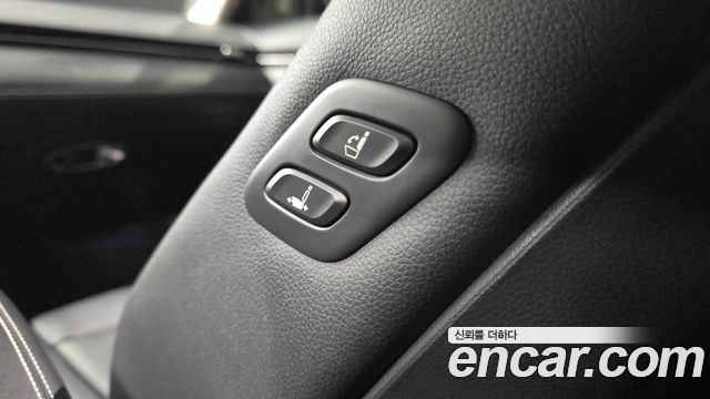 Genesis Electrified (GV70) e-AWD 2022 — фото 29